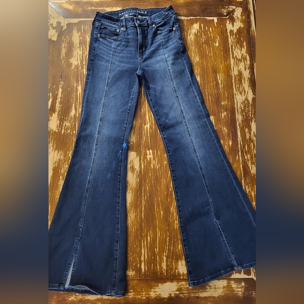 American Eagle-Women's Ne(x)t Level Festival Flare Jeans-Sz 8 regular-WORN ONCE!